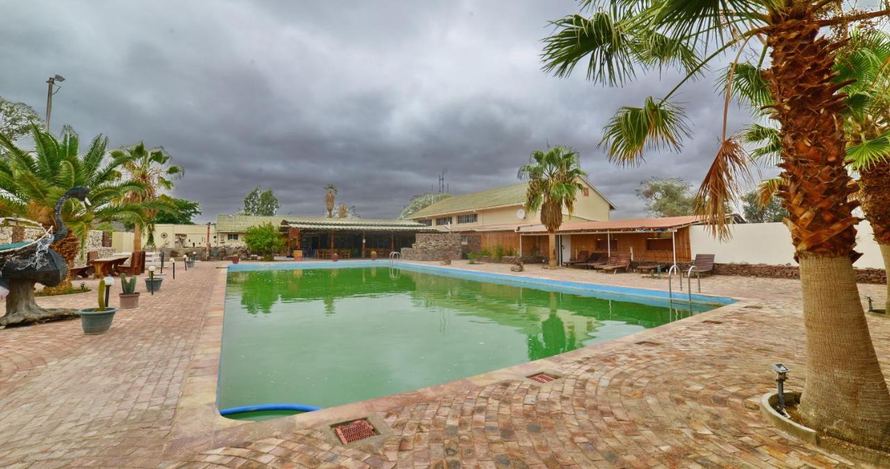 Brandberg Rest Camp Hotel Uis Esterno foto