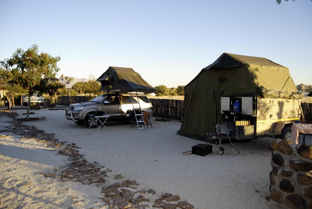 Brandberg Rest Camp Hotel Uis Esterno foto